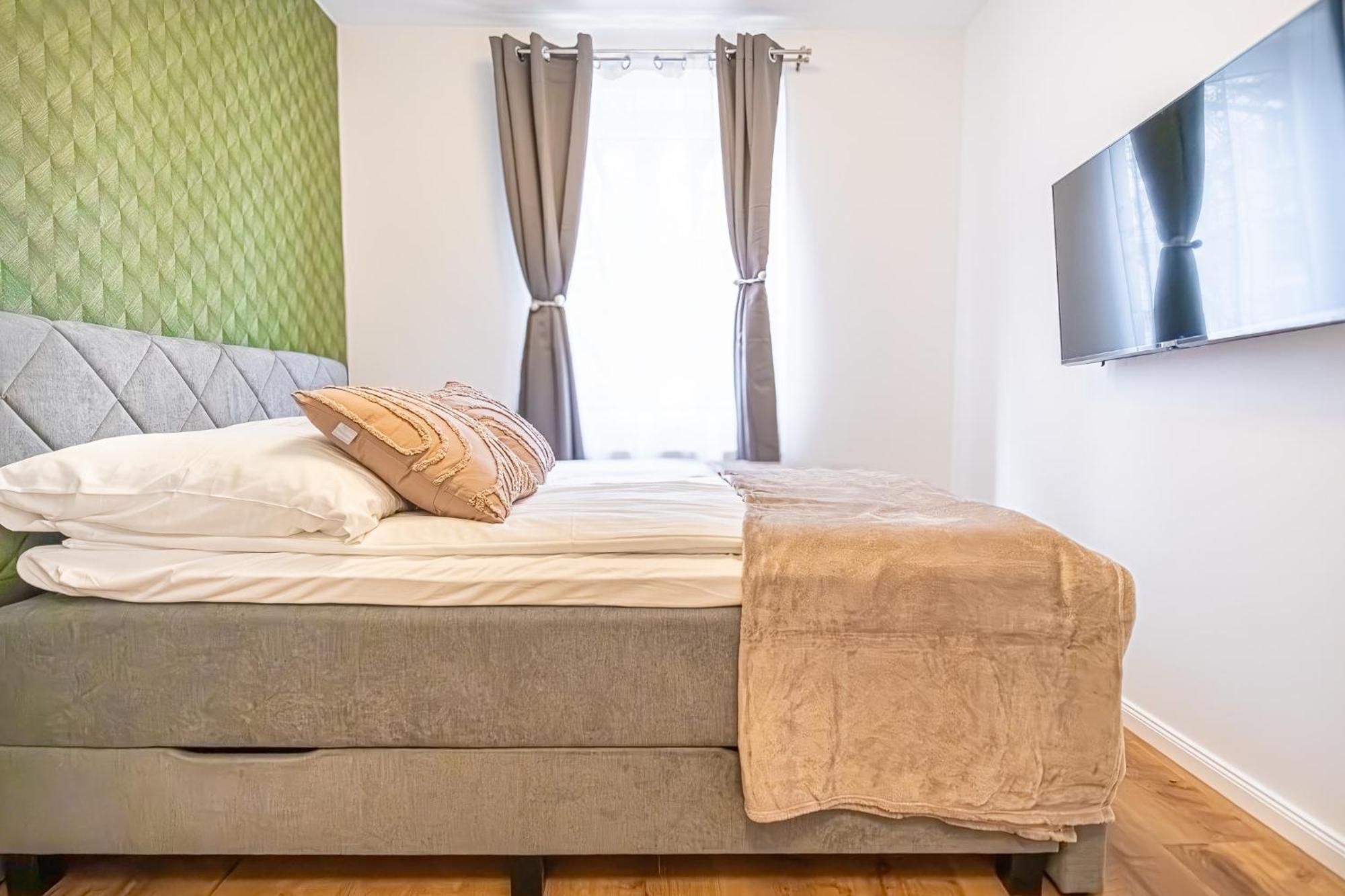Charming 1br And 1lr Modern Design Donaustadt Viena