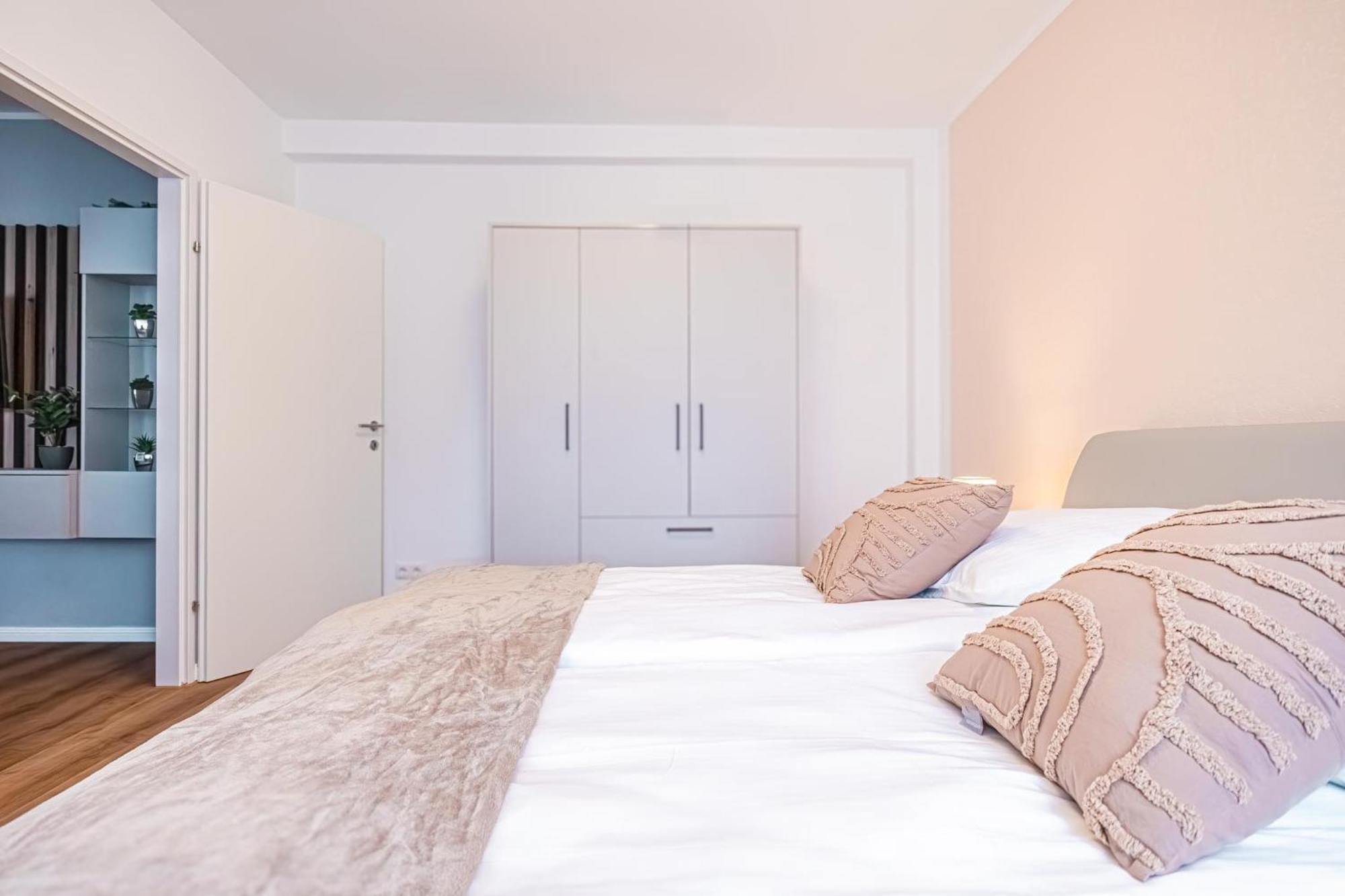 Apartamento Charming 1br And 1lr Modern Design Donaustadt