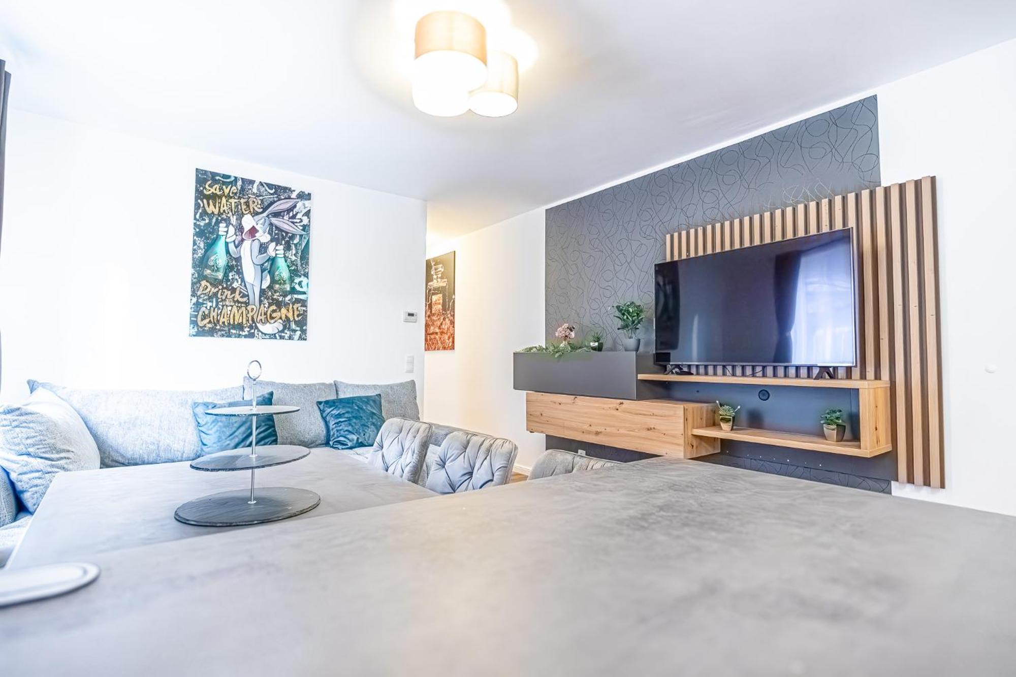 Charming 1br And 1lr Modern Design Donaustadt Viena