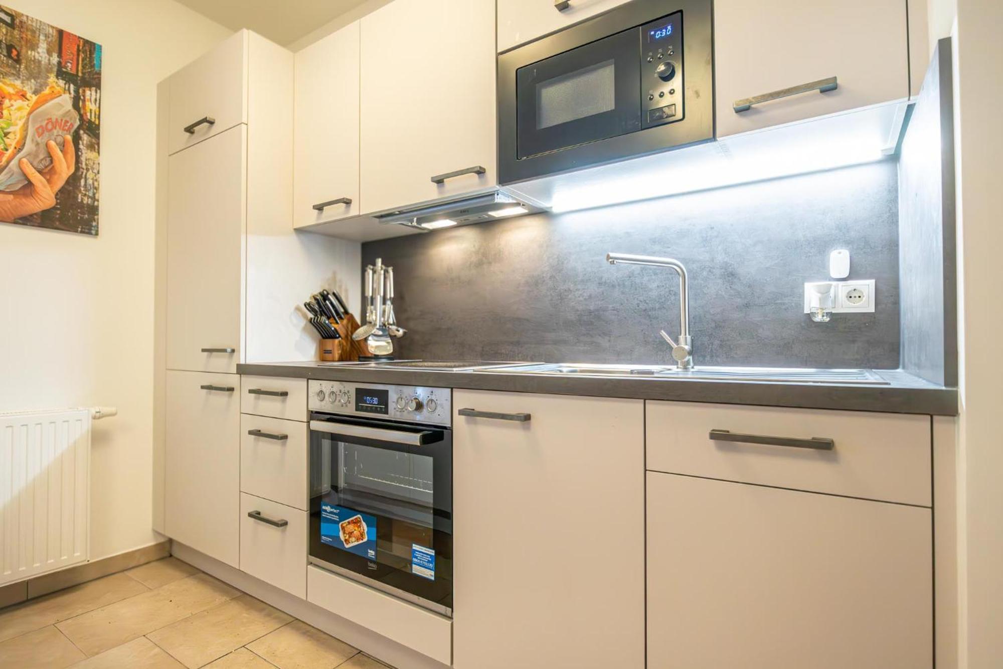 Apartamento Charming 1br And 1lr Modern Design Donaustadt