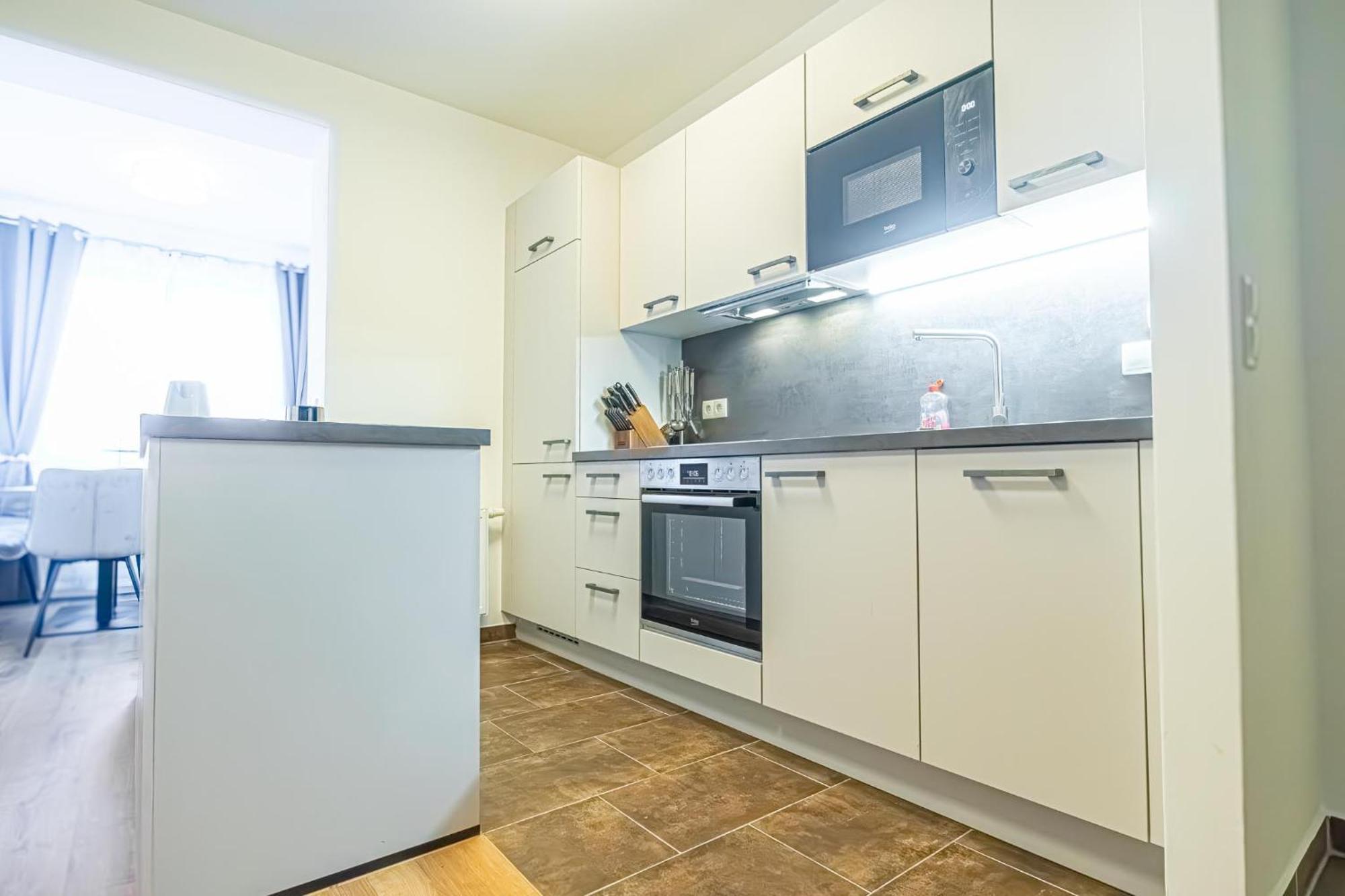 Charming 1br And 1lr Modern Design Donaustadt Apartamento Viena